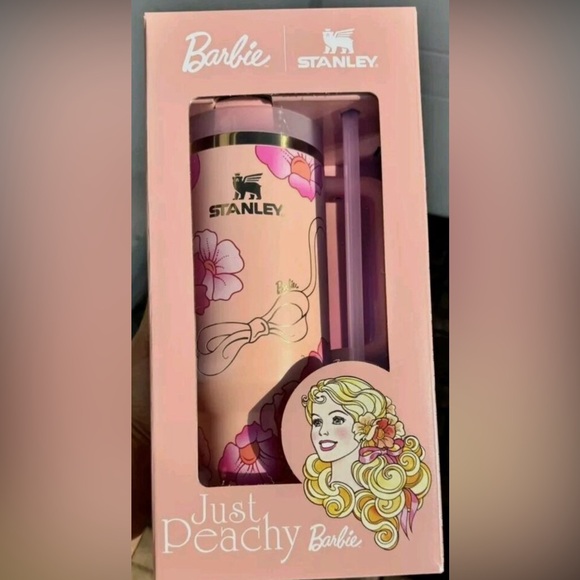 Stanley X Barbie Limited Edition ‘80S Peaches ‘n Cream 40oz Quencher New in Box - Picture 2 of 3